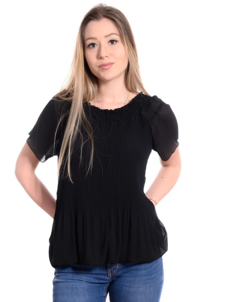 Bluza neagra pliata cu maneca scurta