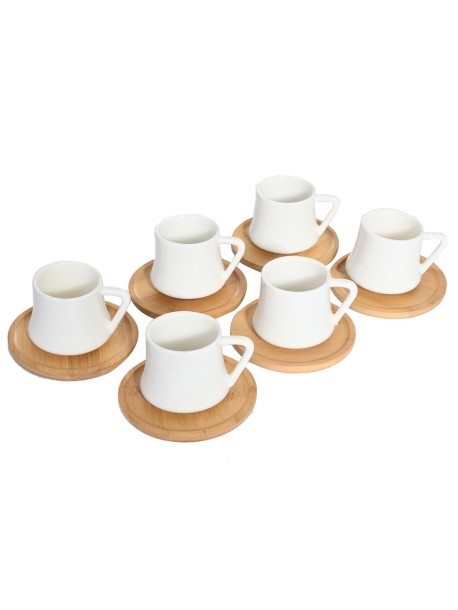 Cești de cafea din porțelan alb