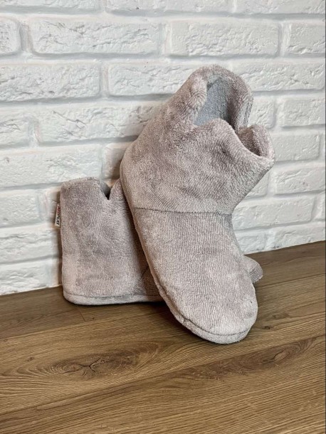 Pantofi înalți - cizme