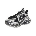 Adidași pentru cupluri - bărbat și femeie