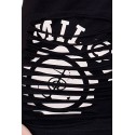 Tricou negru cu spatele spectaculos